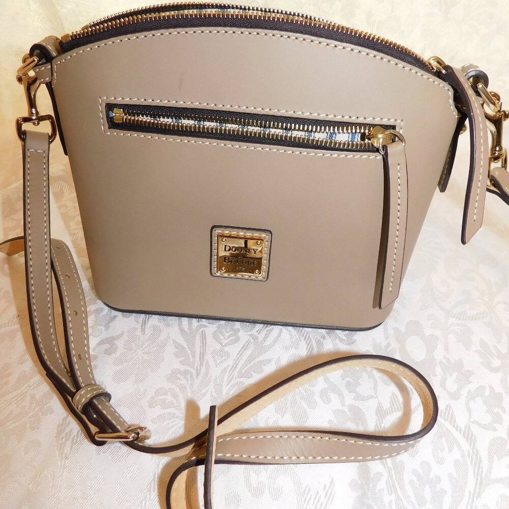 Dooney+Bourke Crossbody purse, Tan, Medium